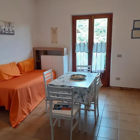 Graziosa Di Naregno A 400 Mt Dal Mare, Bel Giardino, Posto Auto E Aria Condizionata * Capoliveri (Isola d'Elba)