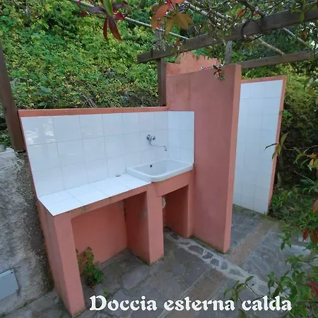 Graziosa Di Naregno A 400 Mt Dal Mare, Bel Giardino, Posto Auto E Aria Condizionata Semesterbostad Capoliveri (Isola d'Elba)