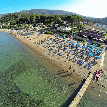 Vakantiehuis Villetta Da Sogno Vicina Alla Spiaggia Con Bel Giardino Privato, Posto Auto E Aria Condizionata
