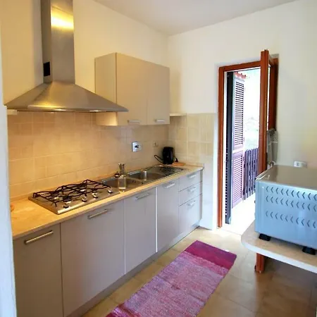 Graziosa Di Naregno A 400 Mt Dal Mare, Bel Giardino, Posto Auto E Aria Condizionata Semesterbostad