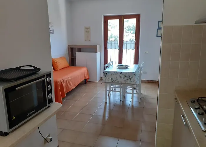 Graziosa Di Naregno A 400 Mt Dal Mare, Bel Giardino, Posto Auto E Aria Condizionata