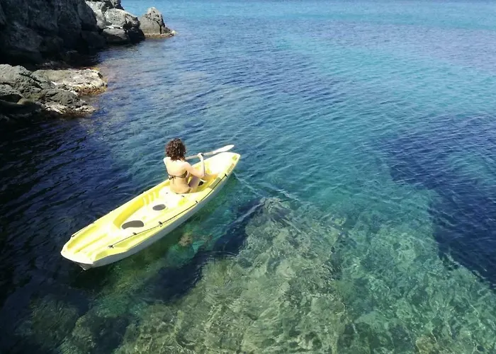 Graziosa Di Naregno A 400 Mt Dal Mare, Bel Giardino, Posto Auto E Aria Condizionata * Capoliveri