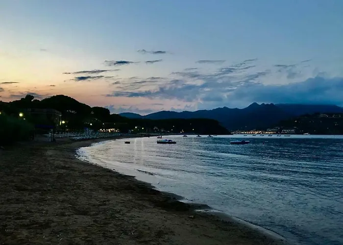 Graziosa Di Naregno A 400 Mt Dal Mare, Bel Giardino, Posto Auto E Aria Condizionata