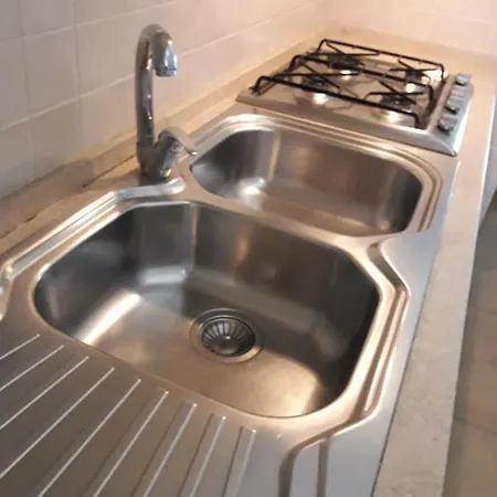 Graziosa Di Naregno A 400 Mt Dal Mare, Bel Giardino, Posto Auto E Aria Condizionata