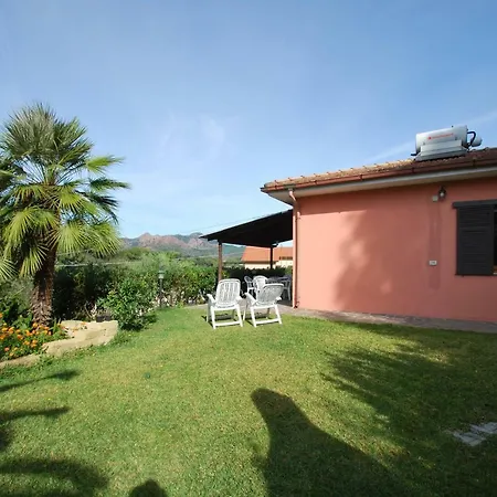 Graziosa Di Naregno A 400 Mt Dal Mare, Bel Giardino, Posto Auto E Aria Condizionata Prázdninový dům